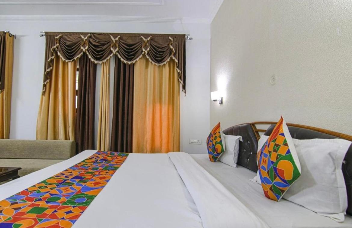 The For You Hotel & Restaurant Rishīkesh Dış mekan fotoğraf