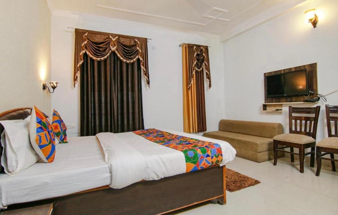 The For You Hotel & Restaurant Rishīkesh Dış mekan fotoğraf