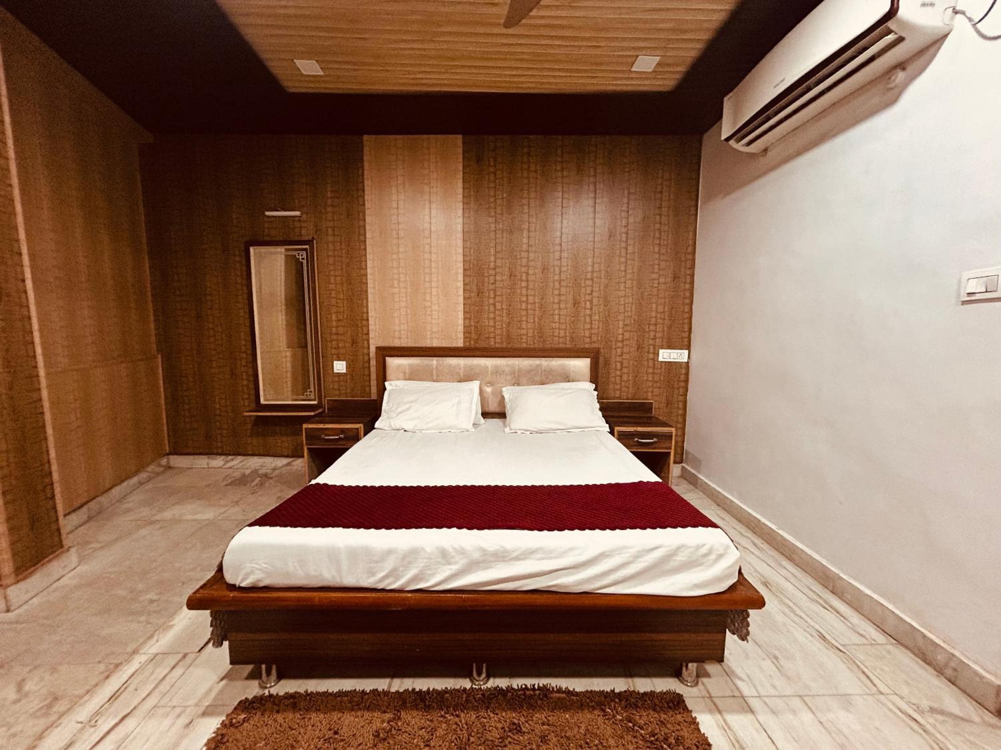 The For You Hotel & Restaurant Rishīkesh Dış mekan fotoğraf