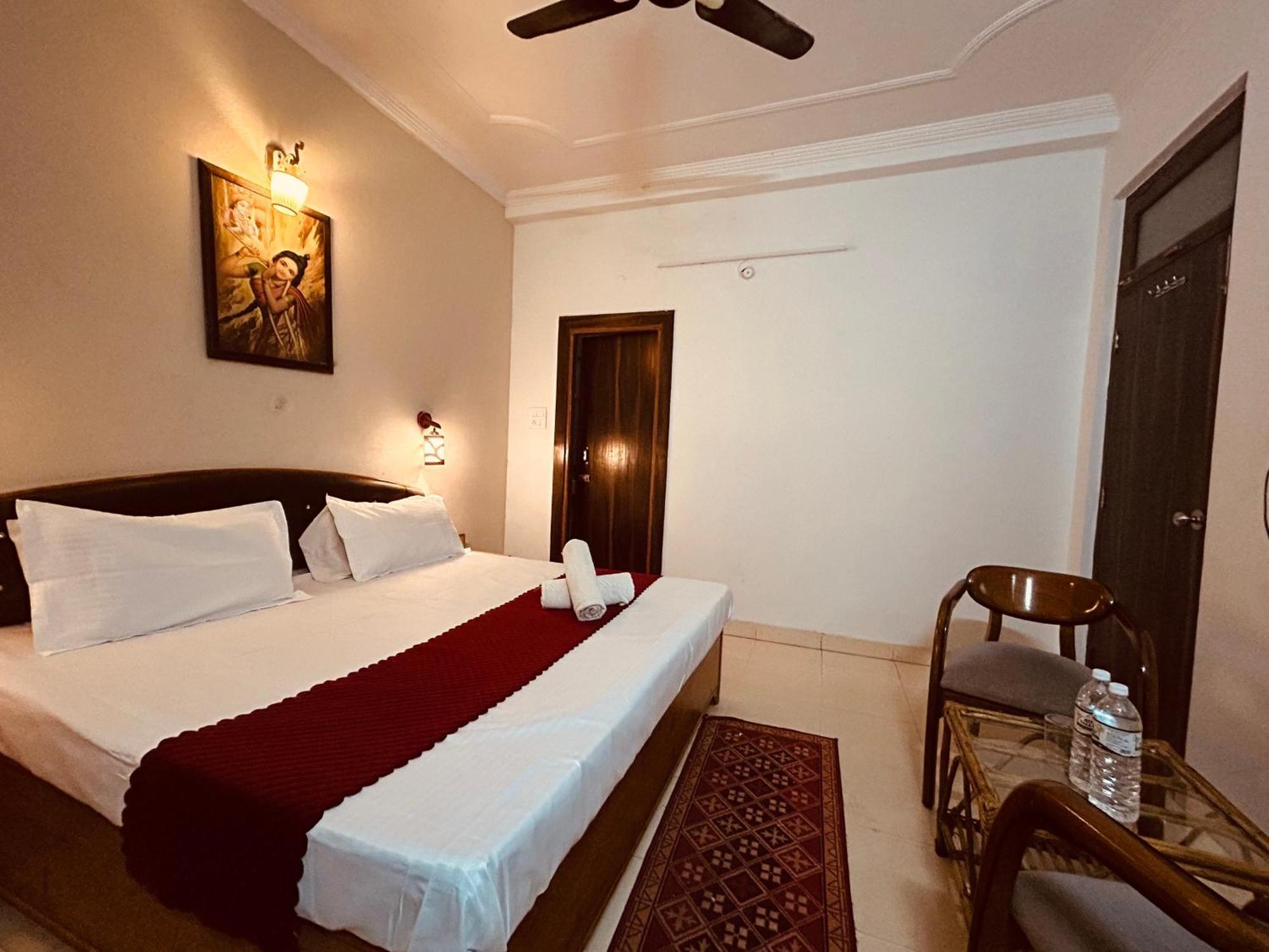 The For You Hotel & Restaurant Rishīkesh Dış mekan fotoğraf