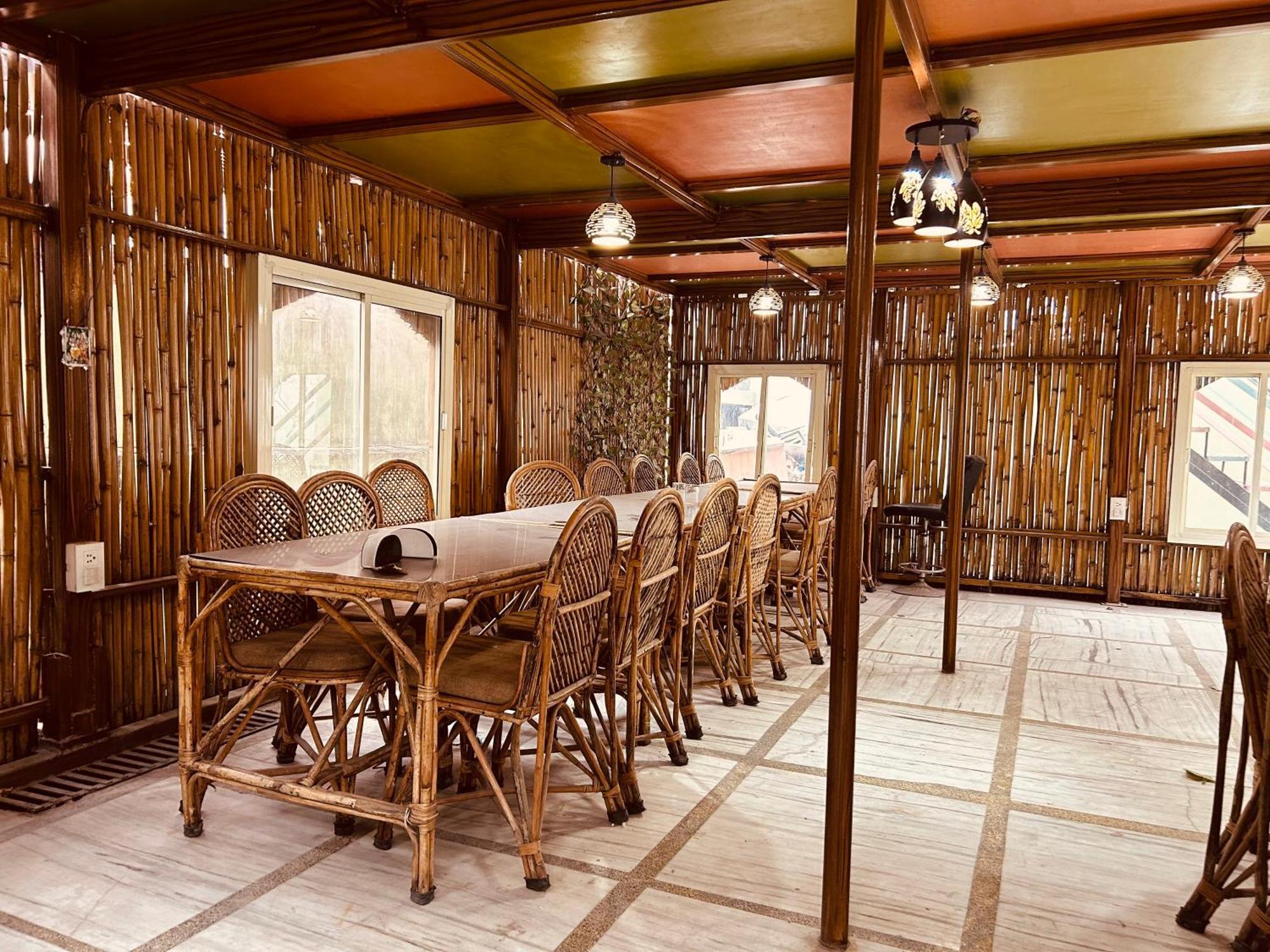 The For You Hotel & Restaurant Rishīkesh Dış mekan fotoğraf
